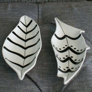 Set of 2 Nate Berkus Trinket Dishes Bowls Black White Leaves Feathers 8" Long